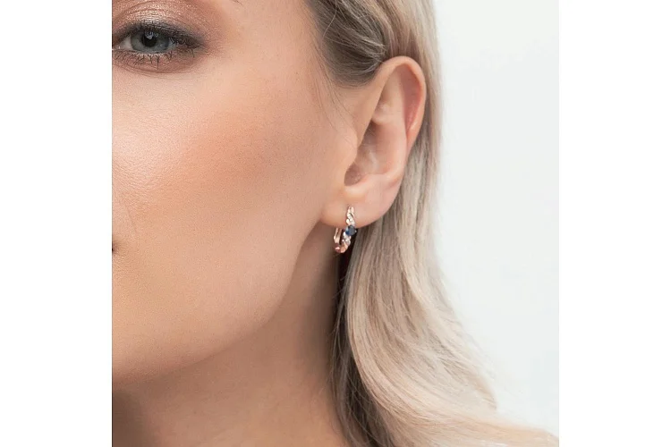 Серьги из красного золота с 2 сапфирами и 12 бриллиантами