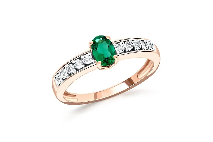 Кольцо из красного золота с изумрудом и 10 бриллиантами