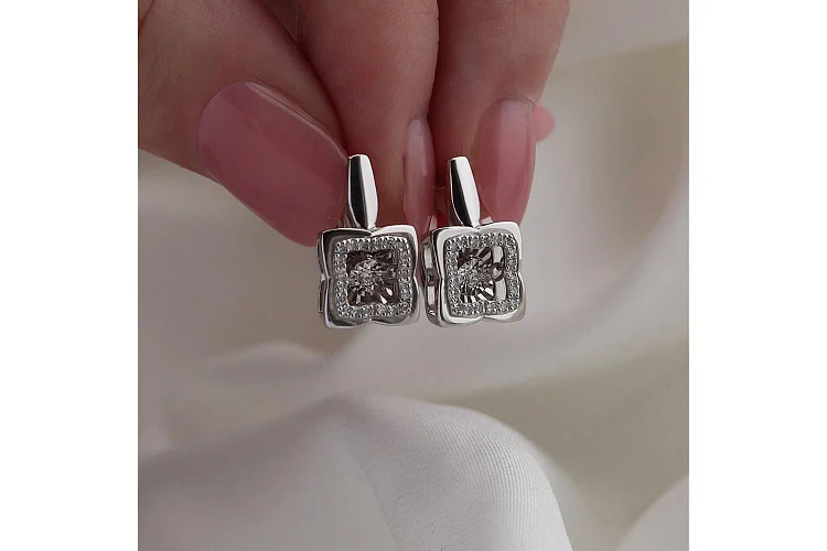 Серьги из белого золота с 42 бриллиантами