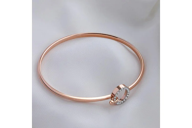 Браслет из красного золота с 19 фианитами