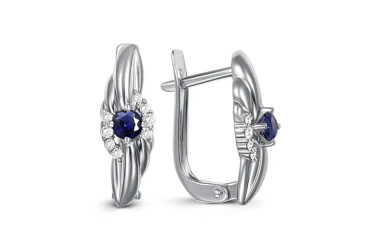 Серьги из белого золота с 2 корундами и 16 бриллиантами