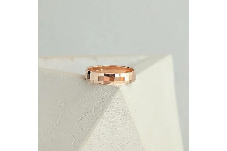 Обручальное кольцо из красного золота без вставок