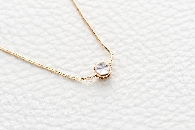 Колье Цветок из красного золота с фианитом