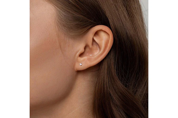 Серьги-пусеты из жёлтого золота с 2 муассанитами