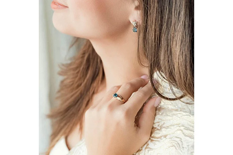 Серьги из красного золота с 2 топазами лондон