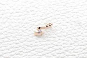 Подвеска из красного золота с бриллиантом