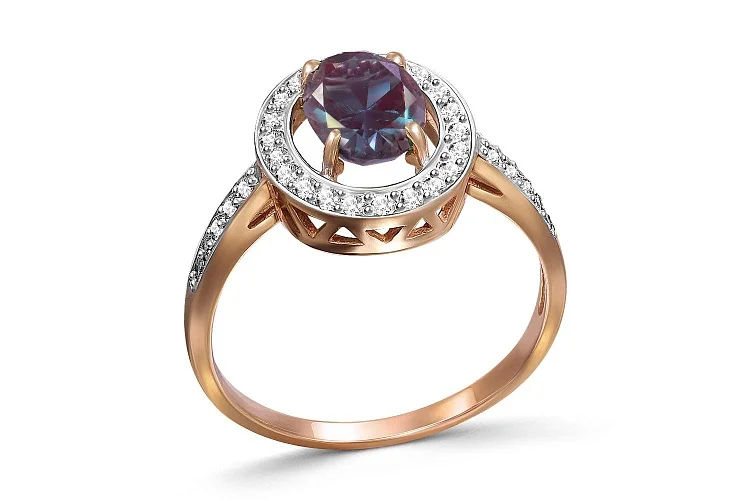 Кольцо из красного золота с александритом и 32 фианитами
