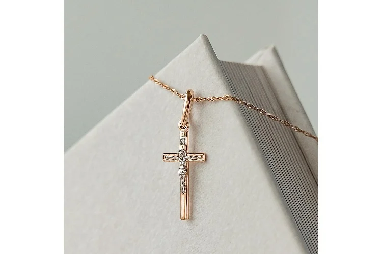 Крест из красного золота с фианитом