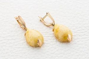 Серьги из красного золота с янтарём