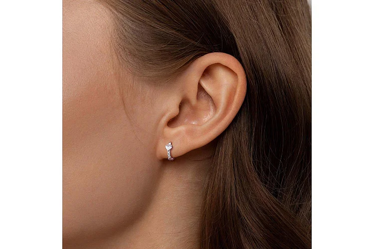 Серьги Сердца из белого золота с 4 фианитами