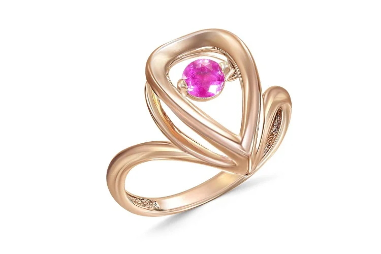 Кольцо из красного золота с рубином