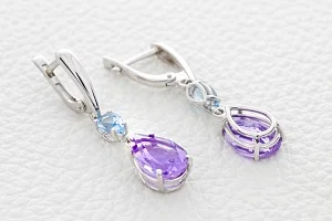 Серьги из белого золота с 2 аметистами и 2 топазами sky