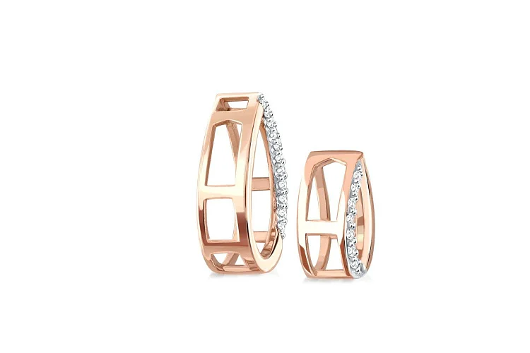 Комплект подвесок из красного золота с 18 муассанитами