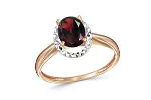 Кольцо из красного золота с гранатом