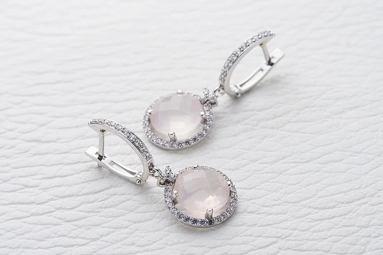 Серьги из белого золота с 2 кварцами и 78 фианитами