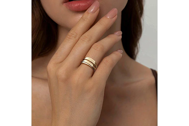 Кольцо из жёлтого золота без вставок