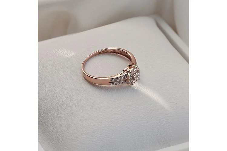 Кольцо Малинка из красного золота с 23 бриллиантами