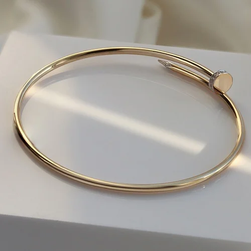 Браслет Гвоздь из жёлтого золота с 18 бриллиантами