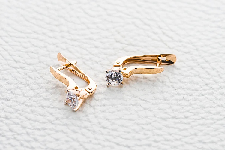 Серьги из красного золота с 2 кристаллами swarovski