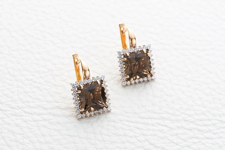 Серьги из красного золота с 2 раухтопазами и 56 фианитами