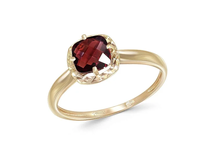Кольцо из жёлтого золота с гранатом