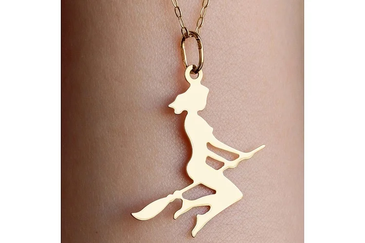 Подвеска Ведьма из жёлтого золота без вставок