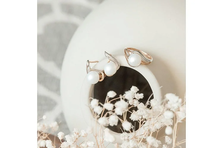 Серьги из красного золота с 2 жемчужинами