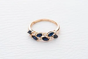 Кольцо из красного золота с 6 сапфирами и 6 бриллиантами