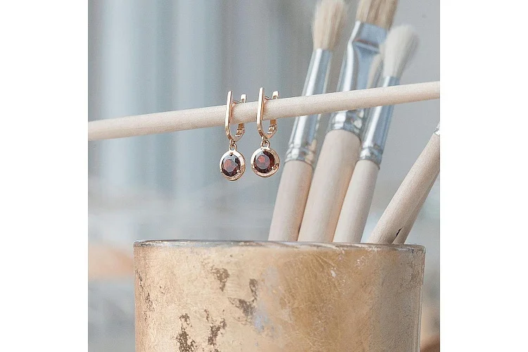 Серьги из красного золота с 2 гранатами