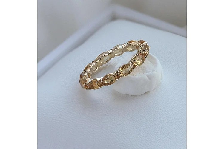 Кольцо Дорожка из жёлтого золота с 12 цитринами