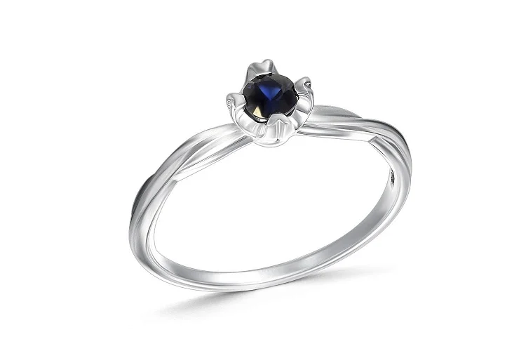 Кольцо из белого золота с сапфиром