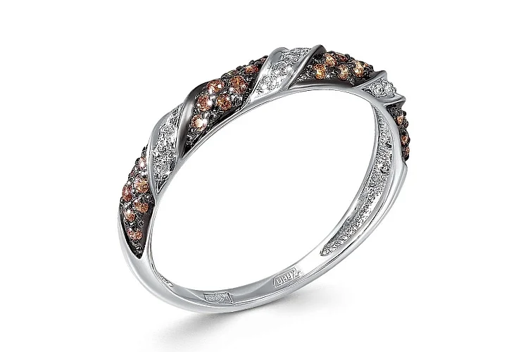 Кольцо из белого золота с 47 фианитами