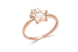 Детское кольцо Звезда из красного золота с перламутром и фианитом