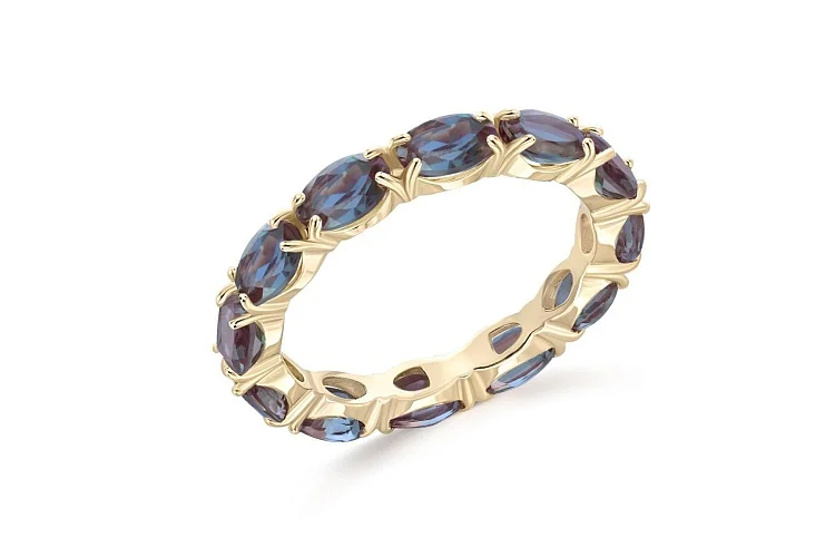 Кольцо Дорожка из жёлтого золота с 12 александритами