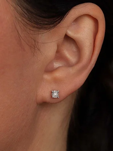 Серьги-пусеты из красного золота с 2 бриллиантами