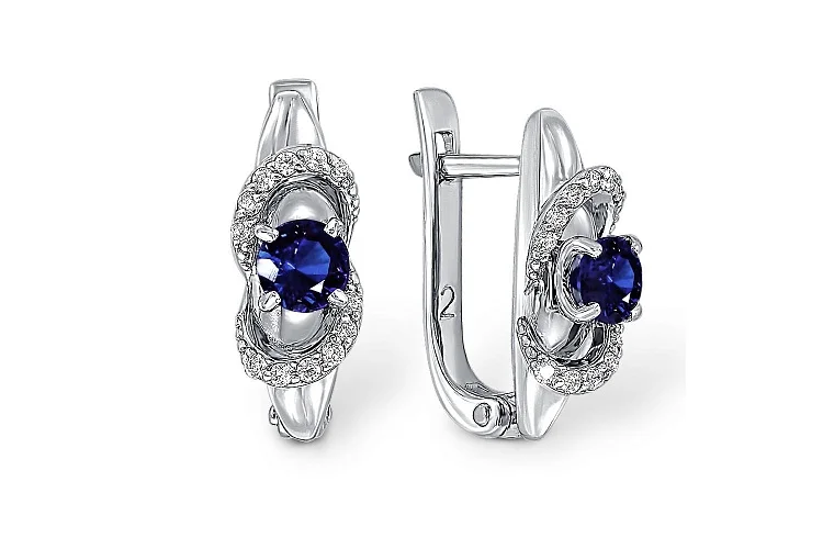 Серьги из белого золота с 2 корундами и 24 фианитами
