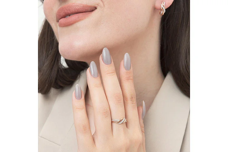 Серьги из красного золота с 34 фианитами