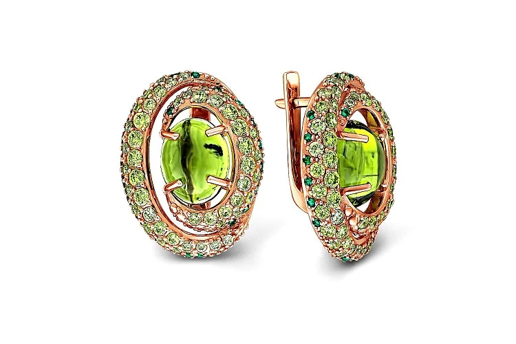 Серьги из красного золота с 2 кварцами и 136 фианитами