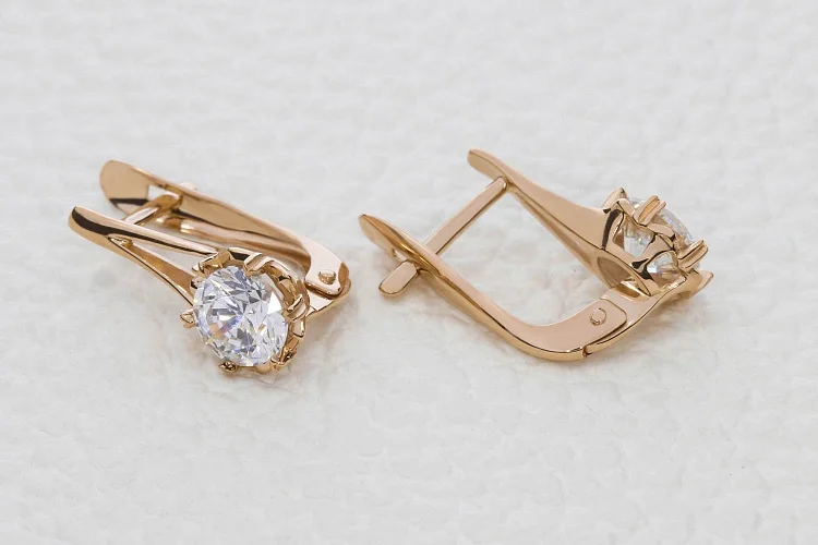 Серьги из красного золота с 2 кристаллами swarovski