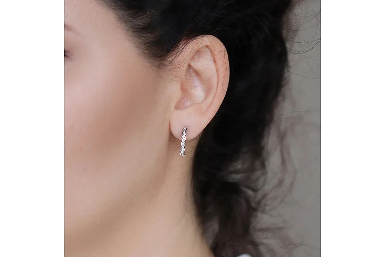 Серьги Дорожки из белого золота с 12 фианитами