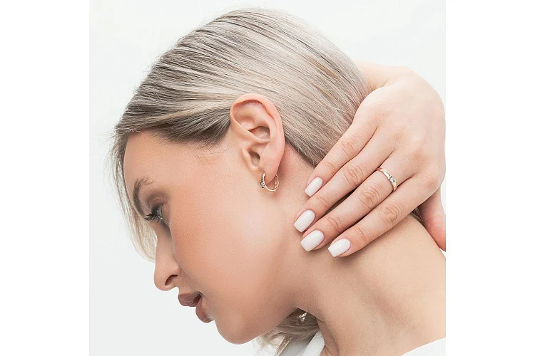 Серьги из красного золота с 2 бриллиантами