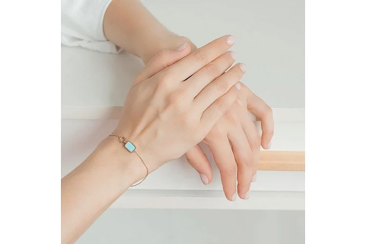 Браслет из красного золота с бирюзой