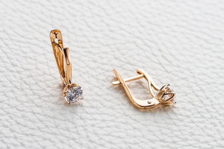 Серьги из красного золота с 2 кристаллами swarovski