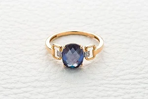 Кольцо из красного золота с александритом и 8 фианитами