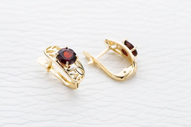 Серьги из жёлтого золота с 2 гранатами