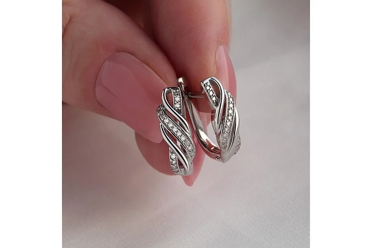 Серьги из белого золота с 34 бриллиантами