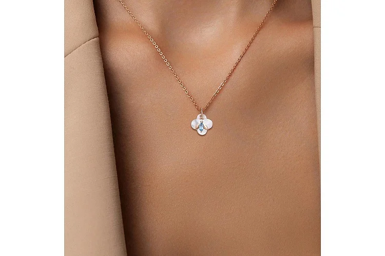 Подвеска Пчела из красного золота с перламутром, фианитом и топазом swiss