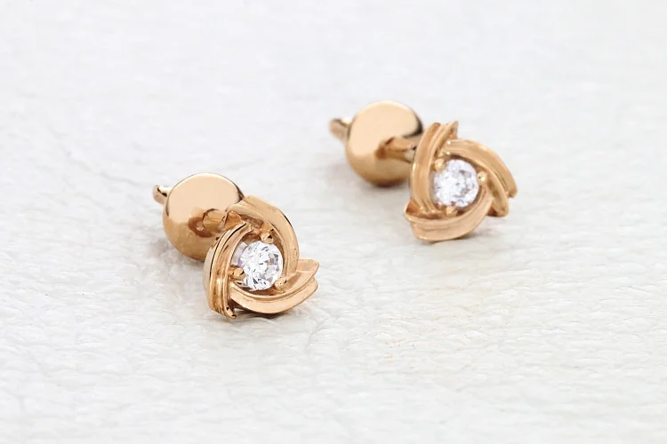 Серьги-пусеты из красного золота с 6 фианитами