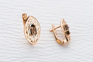 Серьги из красного золота с 2 раухтопазами