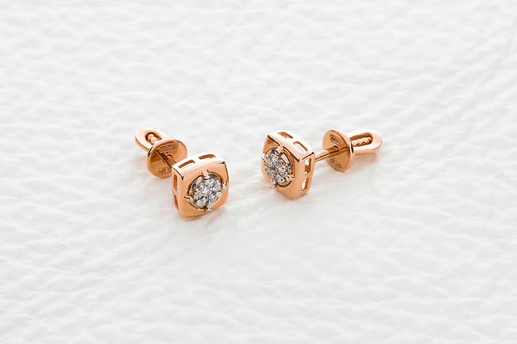 Серьги-пусеты Малинки из красного золота с 14 бриллиантами